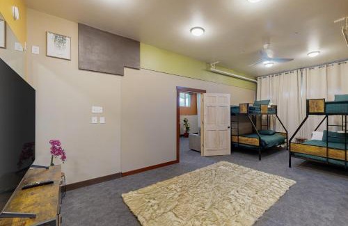 Alyeska House | Relax at Timberline Tranquility with Family-Friendly Amenities