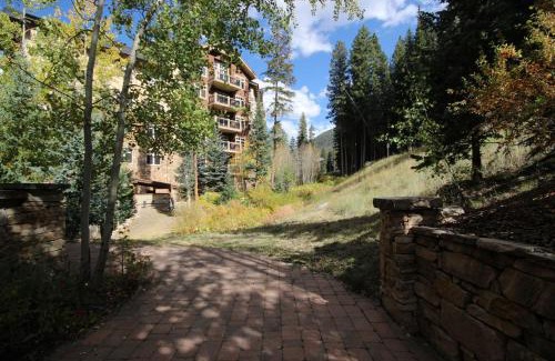 River Run House | Timbers 3058: Ideal Retreat with Pool and Hot Tub Access