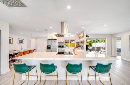Golfview Harbor House | Unforgettable Getaway: Golfview Harbor Home with Ocean Views