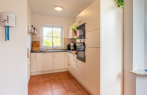 Norden House | Ocean View Holiday Home Auszeit with Spa & Family Amenities