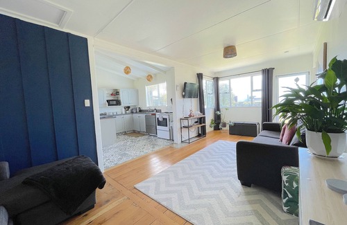 Foxton Beach House | Family & Pet-Friendly Retreat at 'Time Out' Foxton Beach