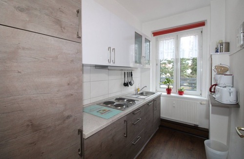 Goerlitz House | Ideal Apartment with Balcony & Pool - Rated 10/10 by Guests