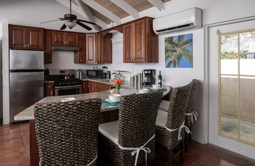 Hart Bay Villa | Time Out Villa: Newly Renovated with Pool and Breathtaking Views