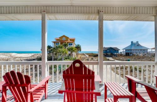 East End House | Time Out: Guest Rated 9/10 with Pool & Pet-Friendly Amenities