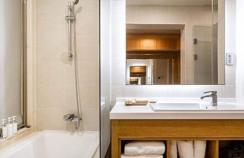 Yangsan Hotel | Budget-Friendly Time Square Hotel with Breakfast & Kitchen