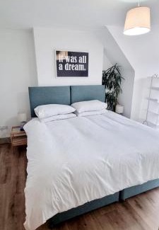 Seaford House | Oceanfront Escape at Upper Rooms Seaford - Rated 8.9/10