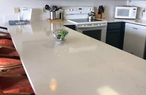 Long Beach Condo | Discover Wings Over Willipa: Ideal Weekend Getaway!