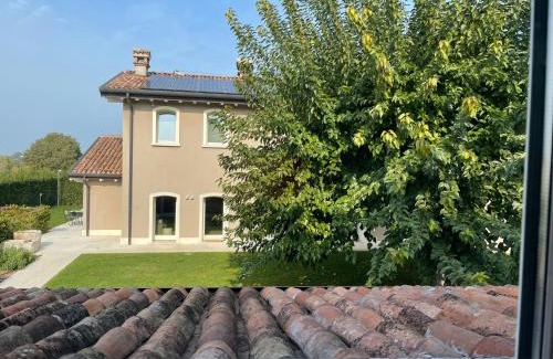 Ponti sul Mincio Apartment | Relax by the Pool at Lago di Garda - Adults Only Retreat