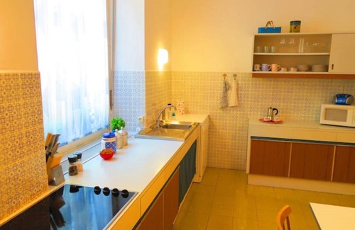 Merano Apartment | Discover a 4-Room Apartment in Merano with Ocean Views