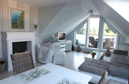 Osnabrueck Apartment | Time2Lounge: 9.4 Rated Oceanfront Family Getaway