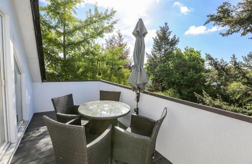 Osnabrueck Apartment | Time2Lounge: 9.4 Rated Oceanfront Family Getaway