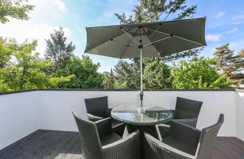 Osnabrueck Apartment | Time2Lounge: 9.4 Rated Oceanfront Family Getaway