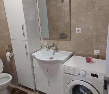 Bistrita Apartment | Discover Timea's House: Family-Friendly & Highly Rated Stay