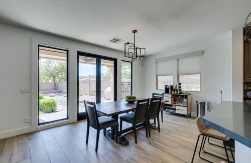 Desert Hills House | Pet-Friendly 3 Bed Sanctuary with Breakfast & Family Comfort
