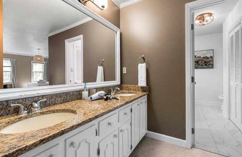 Southwest Raleigh House | Elegant 5 Bedroom Home Steps from PNC Arena & Spa