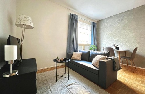Hietalahti Apartment | Cozy Retreat in the Heart of Kamppi - Family Friendly Stay