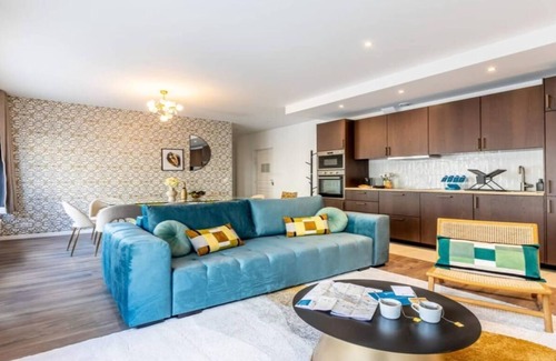 Paris City Center Apartment | Elegant 4-Bedroom Apartment on Île de la Cité