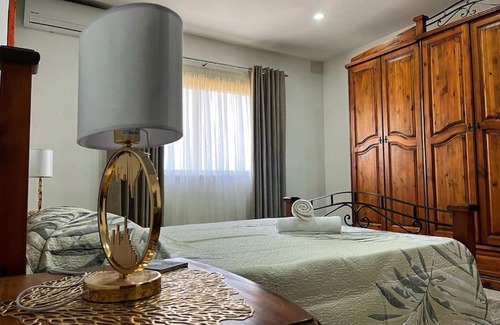 Hamrun Apartment | Guest Rated 10/10: Vintage 3-Bedroom Apartment Retreat