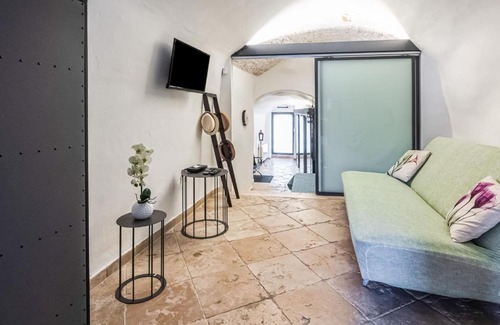 Ostuni Historic Centre House | Timeless Holiday Home in Ostuni with Bar & Fireplace