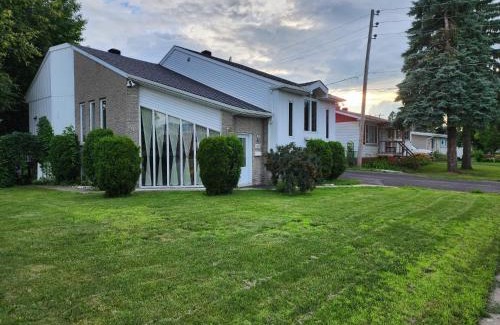 Saint-Hubert House | Discover Timeless Tranquility: Family-Friendly Getaway