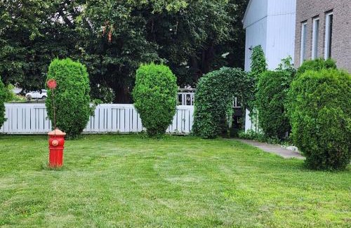 Saint-Hubert House | Discover Timeless Tranquility: Family-Friendly Getaway