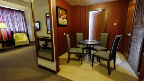 Bandar Seri Begawan Hotel | Budget-Friendly Times Hotel Brunei with Pool & Breakfast