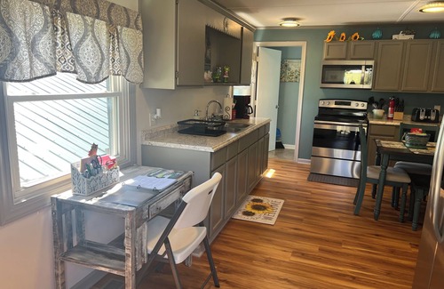Hot Springs Apartment | Experience Refreshing Escapes in the Alleghany Mountains