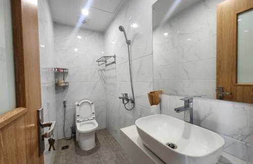 Van Giang House | Experience Timi's Homestay: Pet-Friendly with Ocean Views