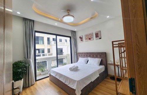 Van Giang House | Experience Timi's Homestay: Pet-Friendly with Ocean Views