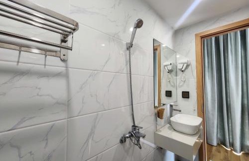 Van Giang House | Experience Timi's Homestay: Pet-Friendly with Ocean Views