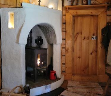Tibro House | Timmerstugan i skogen