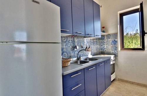 Sciacca Apartment | Seafront 3BR Escape: Pet-Friendly & Ocean View Awaits