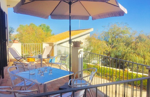Sciacca Apartment | Seafront 3BR Escape: Pet-Friendly & Ocean View Awaits