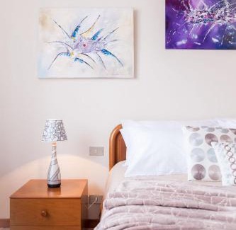 Villaggi Apartment | Discover Timo's Art House: Pet-Friendly 4-Star Retreat
