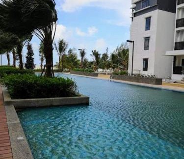 Kuantan Apartment | Relaxing Suite at Timurbay by Dfamilia, Steps from the Beach