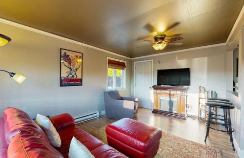 Dundee House | Family-Friendly Stay at Tina's Cottage for Unforgettable Memories