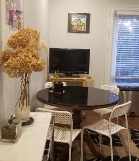 Centretown Apartment | Discover Tina's Place: Guest Rated 8.2/10 Getaway