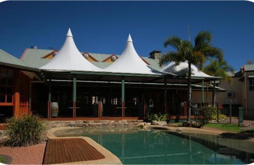 Tinaroo Resort | Experience Tinaroo Lake Resort: Rated 9/10 & Pet Friendly