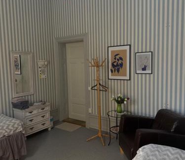 Krylbo Bed & Breakfast | Comfortable Ting1903 Bed & Breakfast - Child Friendly Retreat