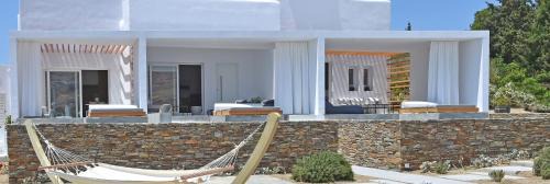 Tinos Town Villa | Experience Tinos Blend Suites: Pool, Hot Tub & 9.7 Rating