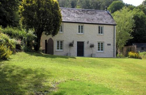 Tintern House | Explore Tintern Abbey Cottage: Pet-Friendly & Family Retreat