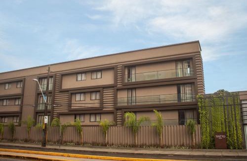 Praia de Iracema Hotel | Tintto Hotel: Enjoy Family-Friendly Amenities & a Pool