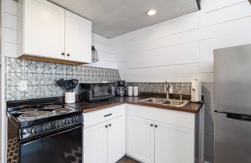 Lampe Cabin | Cozy A-Frame Cabin in Table Rock Lake Community