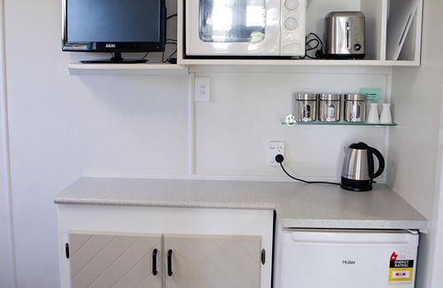 Havelock North Apartment | Cozy Tiny Apple Studio with Breakfast in Havelock North