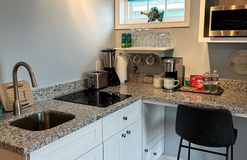 Galveston Cottage | Pet-Friendly Beach House with Ocean View & Perfect Rating