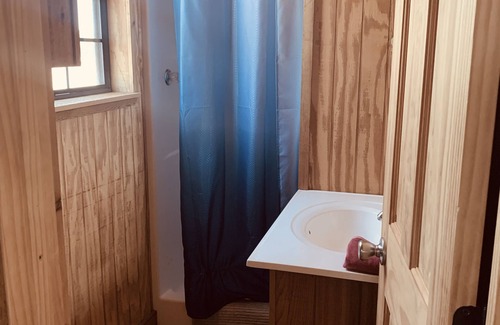 Johnson City Apartment | Cozy Cabin Retreat by Pedernales Falls - Rated 9.6/10