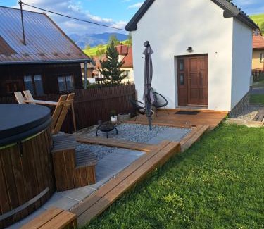 Liptovsky Trnovec House | Charming Tiny Cottage in Slovakia - Guest Rated 10/10