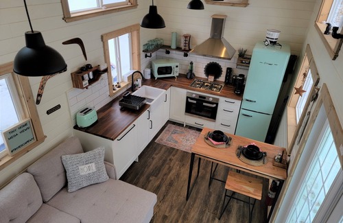 Baker Cabin | Mountain View Retreat with Spa & Dry Sauna Access