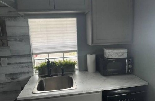 Murfreesboro House | Cozy Tiny Farmhouse: Family-Friendly Retreat Awaits