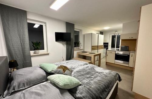 Reichenbach im Vogtland House | Delightful Tiny Ferienhaus Greizer Str 26 - Pet-Friendly Stay